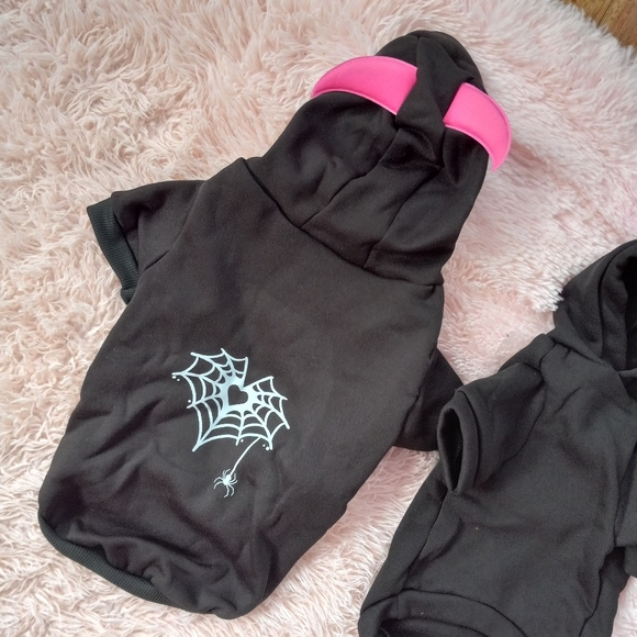 Pet hoodie! Dog seater with hood, pink horns, and spider graphic! 2 sizes! Nwot - Picture 2 of 8